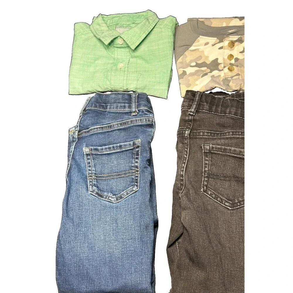 Boys 16-Piece Outfit Bundle Sz Small 6/7
